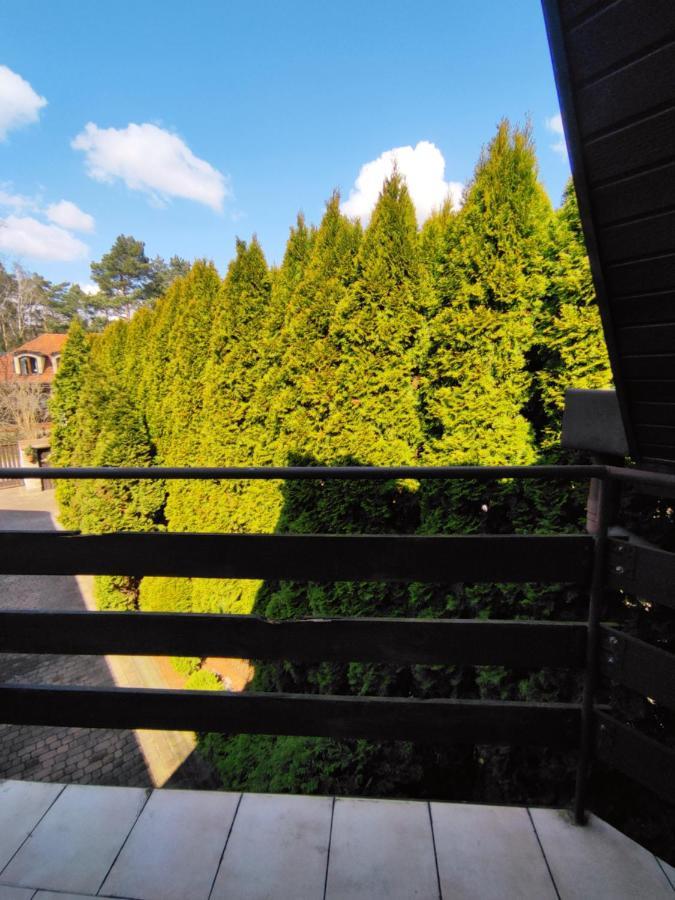 Dom Na Zaciszu Apartment Varşovia Exterior foto
