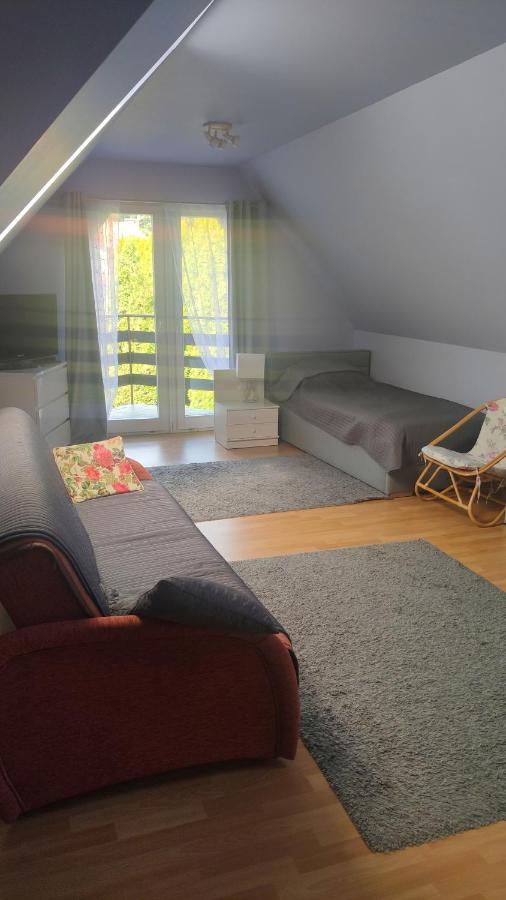 Dom Na Zaciszu Apartment Varşovia Exterior foto