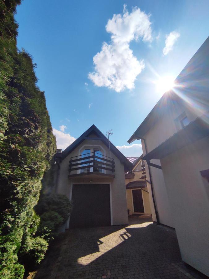 Dom Na Zaciszu Apartment Varşovia Exterior foto