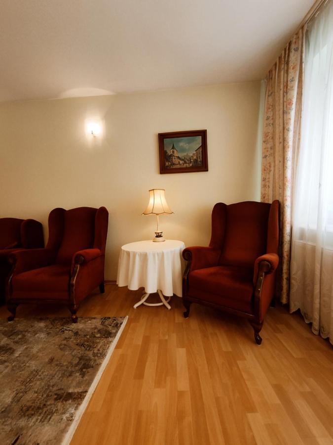 Dom Na Zaciszu Apartment Varşovia Exterior foto