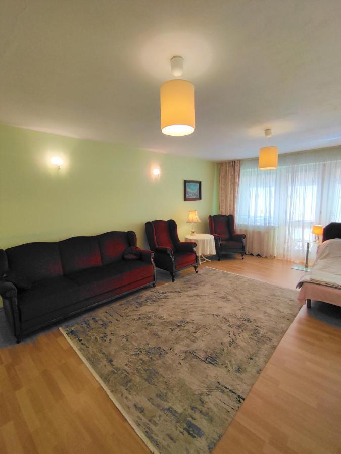 Dom Na Zaciszu Apartment Varşovia Exterior foto