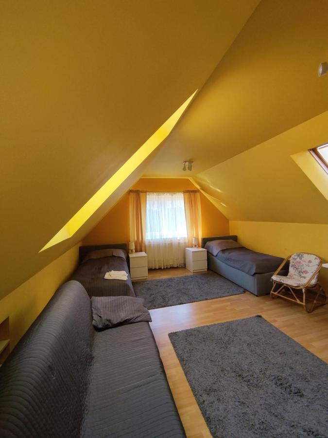 Dom Na Zaciszu Apartment Varşovia Exterior foto